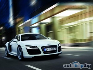 Audi пуска спортен пакет към R8