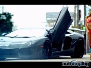 Aventador се включи в реклама на Victoria Secret