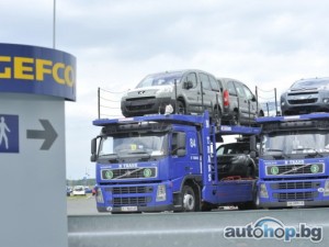 GEFCO превозва новите коли на Peugeot до България