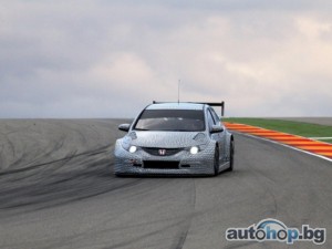 Honda тества Civic WTCC 2014 в Арагон