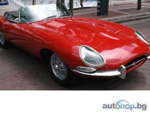 Jaguar празнува 50 години E-Type