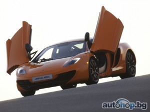 MP4-12C препуска с максимални 330 км/ч