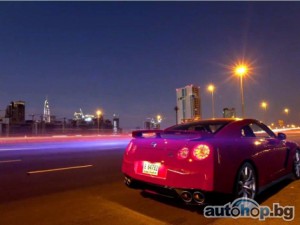 Nissan GT-R под светлините на Дубай