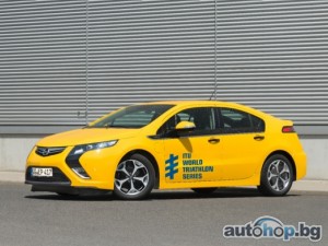 Opel/Vauxhall Ampera е пилотен автомобил на състезанията по триатлон ITU World Triathlon Series