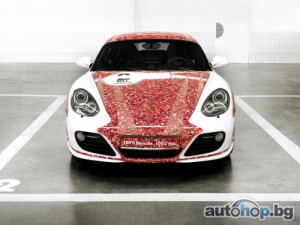 Porsche разкри специален Cayman S за феновете си във Facebook