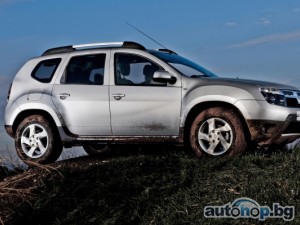 Renault пуска Duster в Индия, готви и нов модел за местния пазар