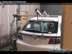 Saab 9-5 SportCombi: Тест на вратата на багажника (Видео)