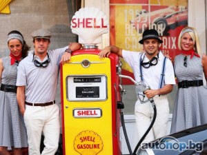 Shell прати Алонсо и Маса в 1955