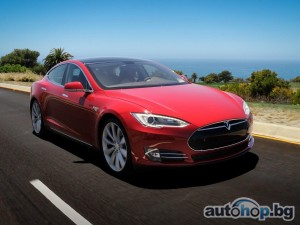 Tesla Model S с опция за задвижване на всички колела
