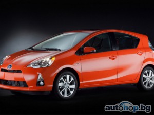 Toyota представя хибрида Prius C с пет врати