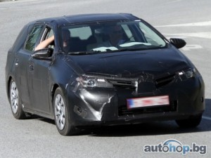 Toyota тества комбито Auris по пътищата на Европа