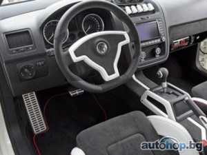 Volkswagen показа и сърцето на Golf GTI W12 650