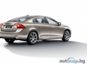 Volvo показа по-дълъг S60L