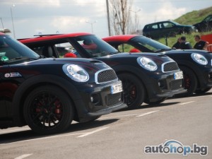 Армада MINI JCW мина през България