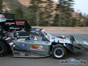 Безумно бъги изкачва Pikes Peak