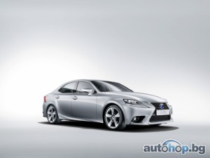 Ветроходна премиера за Lexus IS 300h