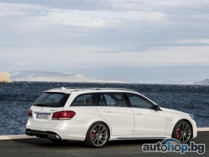 Видеопрезентация на E63 AMG 4MATIC S-Model Wagon