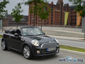 Десет години MINI Cabrio