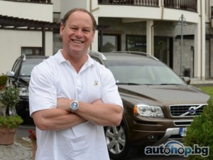 Дъглас Шпек: Автомобилите Volvo стават все по-автономни