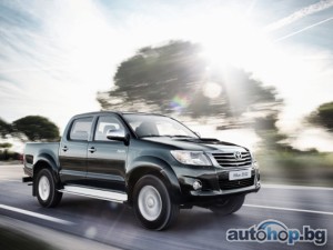 Нов, по-комфортен и по-мощен Hilux 2012