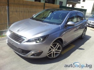 Ново Peugeot 308 по улиците на Любляна