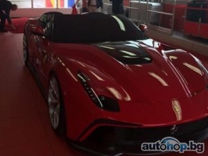 Първи снимки на единственото Ferrari F12 TRS