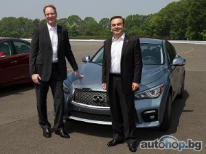 Първият Infiniti Q50 слезе от конвейера в завода в Точиги