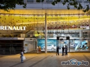 Реновиранoто ателие Renault на „Шан-з-Елизе“ пак отвори врати