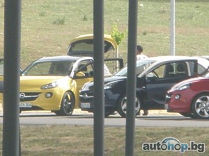 Снимаха Opel Adam без камуфлаж