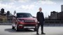 Даниел Крейг се снима в клип с Range Rover Sport