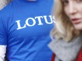 Lotus пуска колекция от облекла