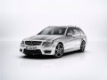 Официално: Mercedes C 63 AMG 2011