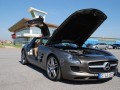 SLS AMG “полетя” край София