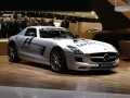 Шумахер и Розберг представиха SLS AMG F1 сейфти кар в Женева