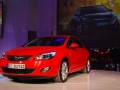 Opel Astra дебютира в България