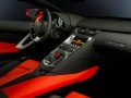 Автосалон Женева 2011: Lamborghini Aventador LP 700-4 е широко 2.26 метра