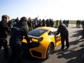 Състезателният McLaren MP4-12C премина успешно първото си изпитание