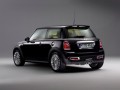 Ексклузивно MINI от GOODWOOD дебютира на Автомобилното изложение в Шанхай