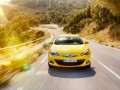 Opel показа Astra GTC. Заявки от днес (Видео)