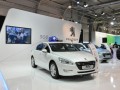 Peugeot: Хибридите атакуват