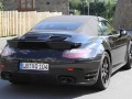 Кабриолетът Porsche 911 Turbo на пътни тестове