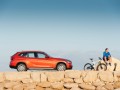 BMW представя обновеното BMW X1