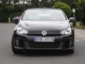 Започнаха тестове на производствен Golf R кабриолет