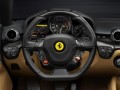 Новото Ferrari F12berlinetta дебютира за Северна Америка на Пебъл Бийч