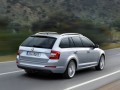 Skoda пусна кадри на комбито на Octavia