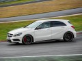 Mercedes представя A45 AMG