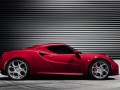 Alfa Romeo показа интериора на 4C