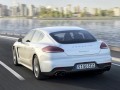 Хибридната Panamera харчи 3,1 л/100 км