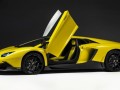 Lamborghini пуска юбилеен Aventador