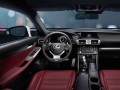 Представят Lexus IS 300h по време на българска регата